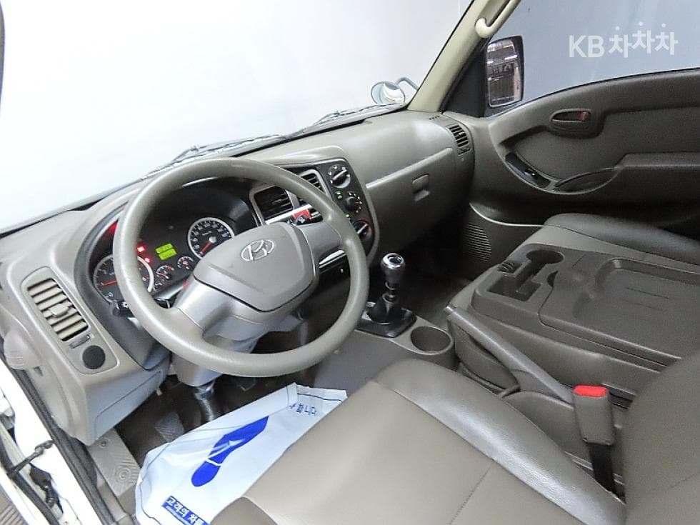 Hyundai Porter 2Extra Long Super Cab CRDi SUP High-end Type - 6