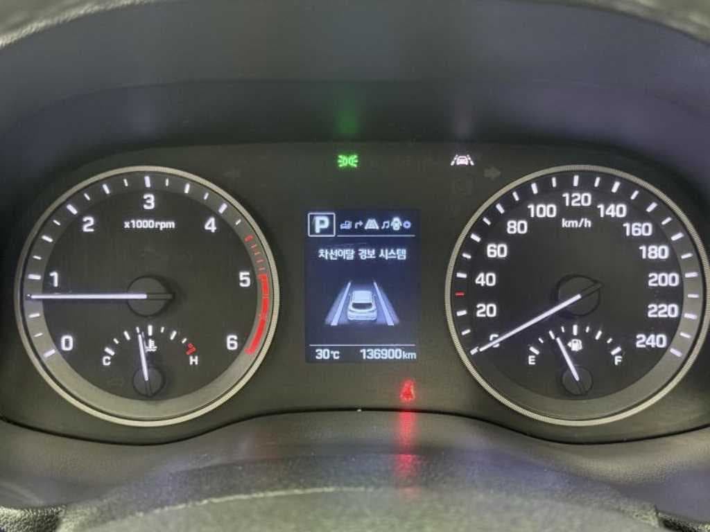 Hyundai All New TucsonDiesel(e-VGT R)2.0 2WD Premium - 12