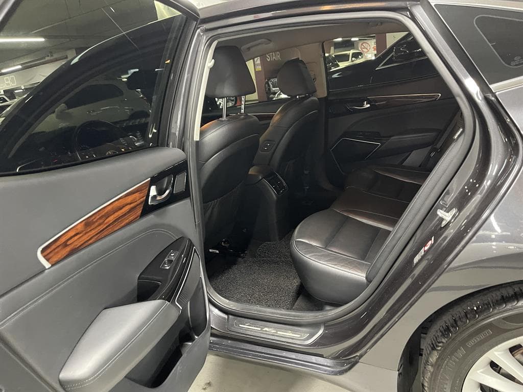 Kia All New K72.4 GDI Prestige - 18