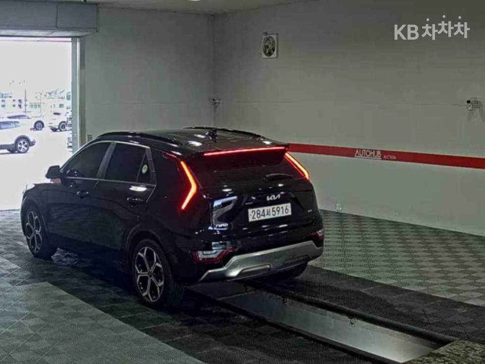 Киа Ди Всеново Ниро1.6 HEV Signature - 5
