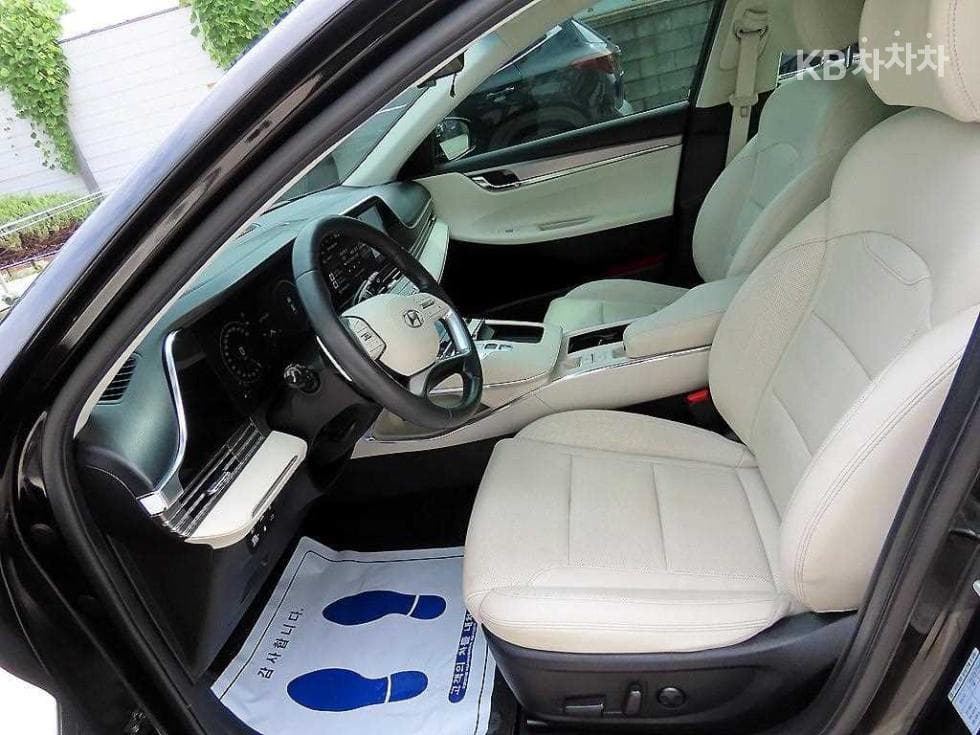 Hyundai The New (facelift) Grandeur (Azera)2.5 Le Blanc - 5