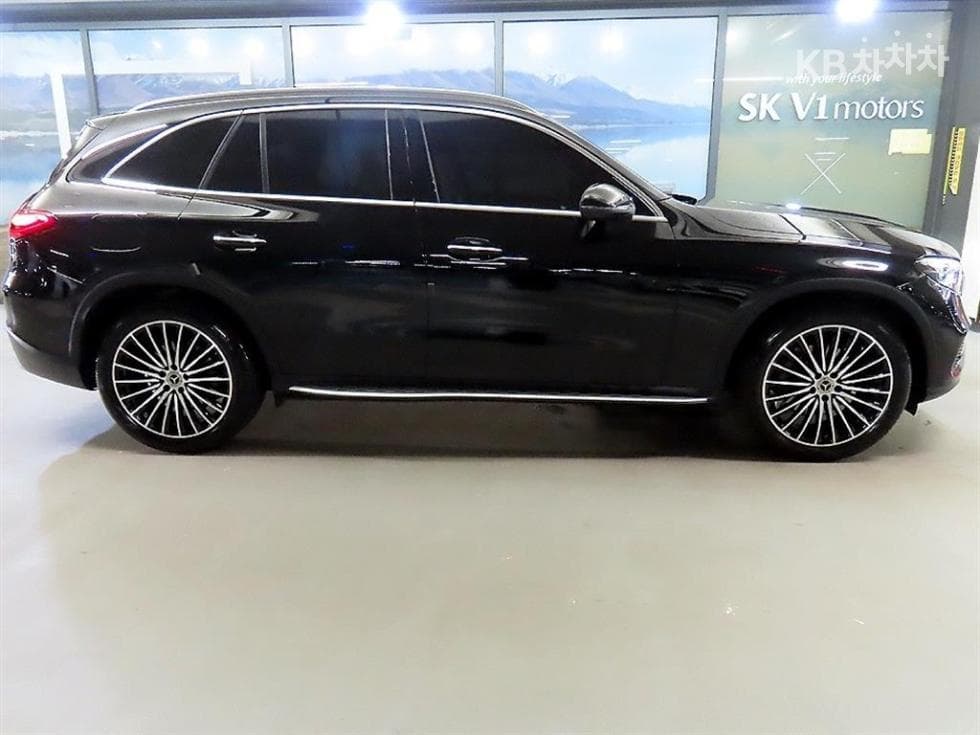 Mercedes-Benz GLC(X254)GLC300 4Matic Standard - 3