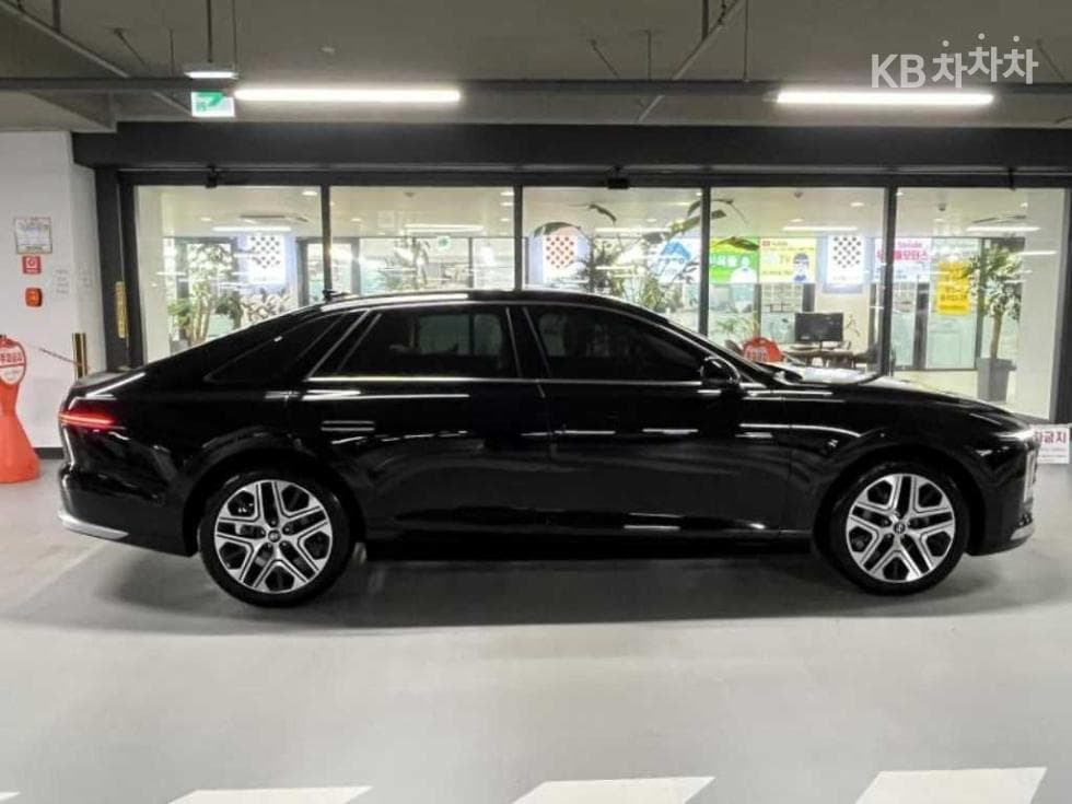Hyundai The All New Grandeur (Azera) Hybrid1.6 Turbo Gasoline Premium - 3