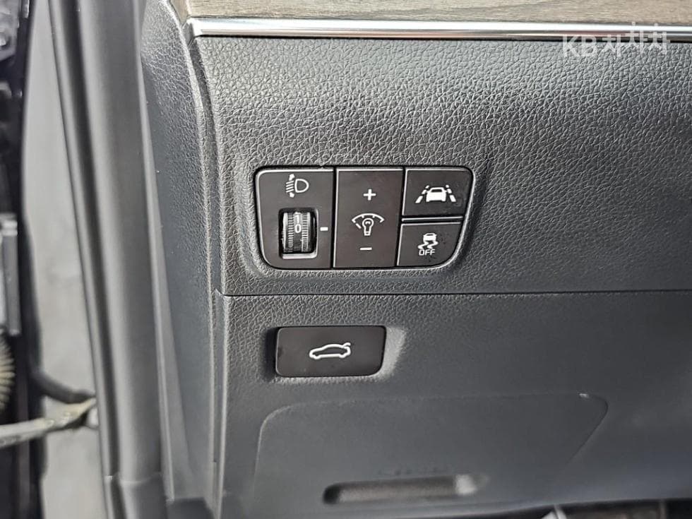 Kia K5 3rd Gen1.6 Gasoline Turbo Noblesse - 18