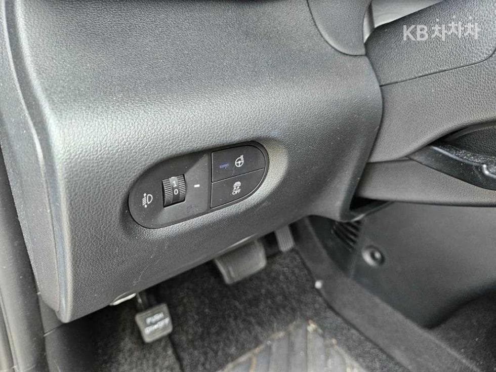 Hyundai Casper1.0 Gasoline 디 에센셜 - 10