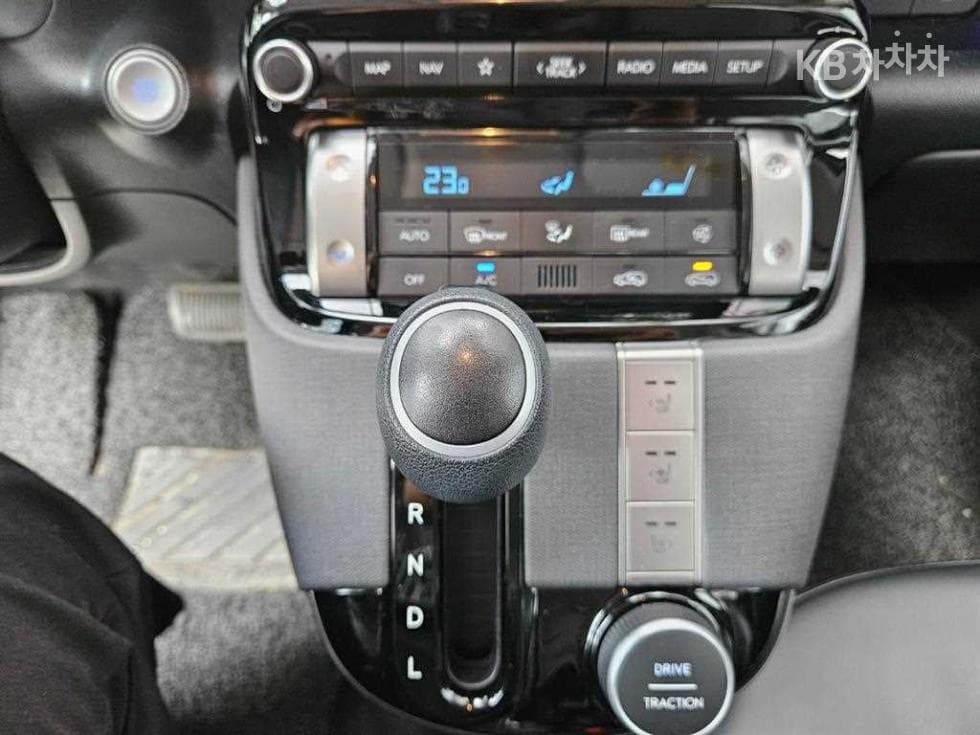 Hyundai Casper1.0 Gasoline 디 에센셜 - 14