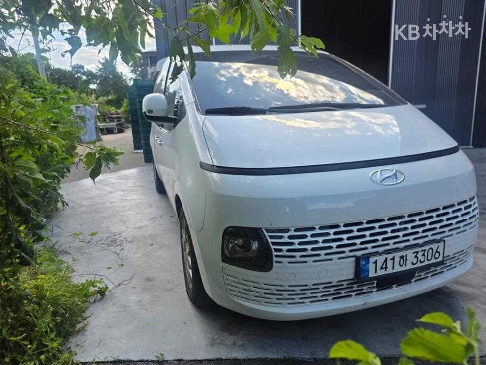 Hyundai Staria2.2 Tourer 9 Modern - 3
