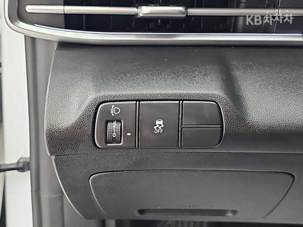 Хюндай The New (фейслифт) Avante (Elantra) (CN7)1.6 Бензин Смарт - 17