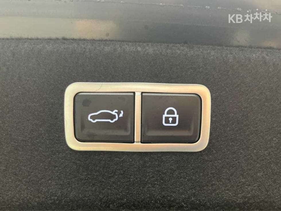 Genesis G80(RG3)2.5 Turbo Gasoline Direct Injection 2WD - 18