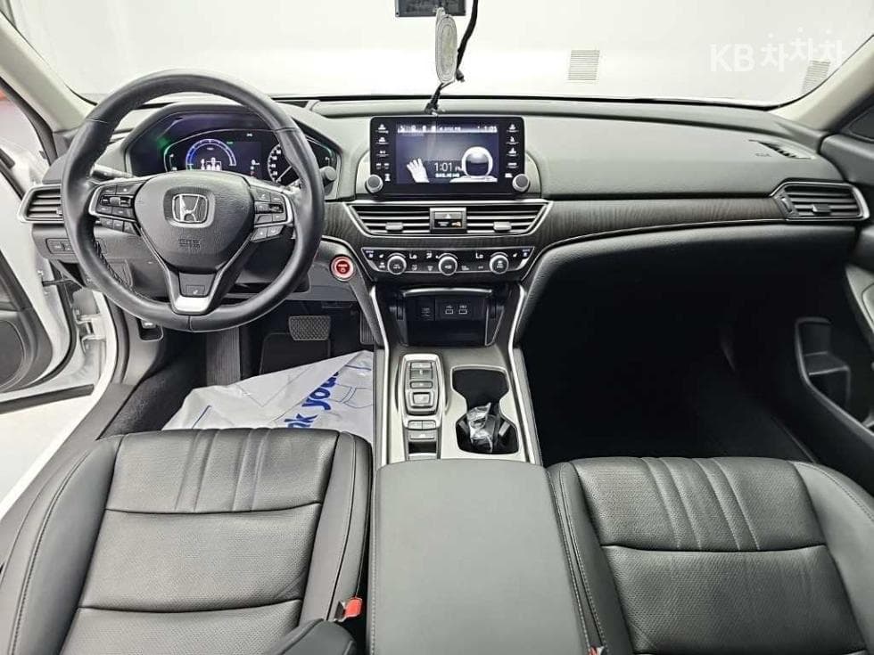 혼다 어코드 10세대Hybrid 2.0 Touring - 7