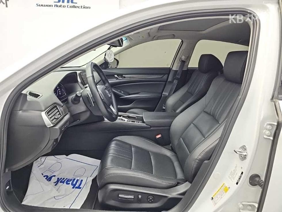 혼다 어코드 10세대Hybrid 2.0 Touring - 11