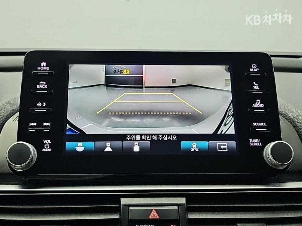 혼다 어코드 10세대Hybrid 2.0 Touring - 17