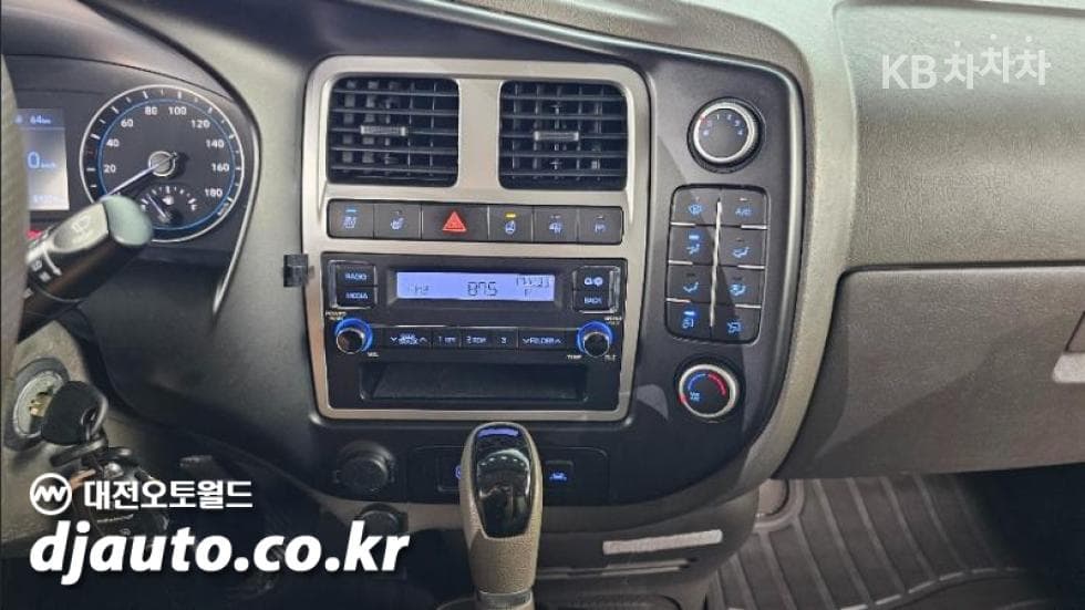 Хюндай Porter 2Удължено междуосие 하이Box Truck Super Cab PLUS - 11