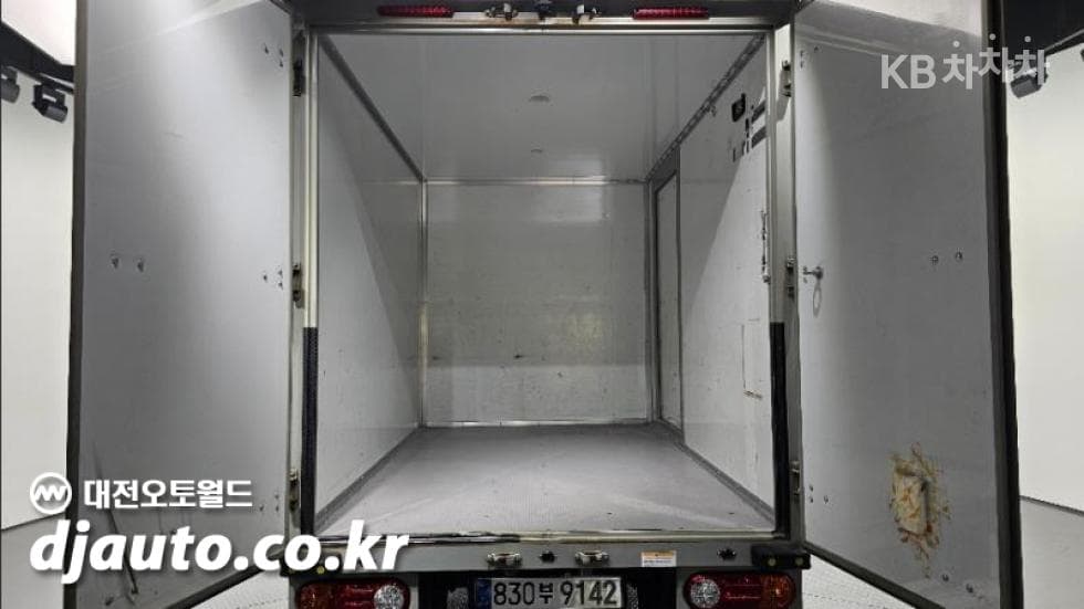 Хюндай Porter 2Удължено междуосие 하이Box Truck Super Cab PLUS - 17
