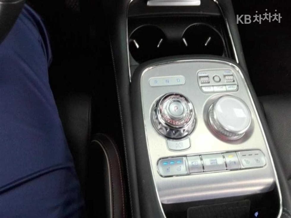 Дженезис G90(RS4)3.5T AWD Стандартен - 9