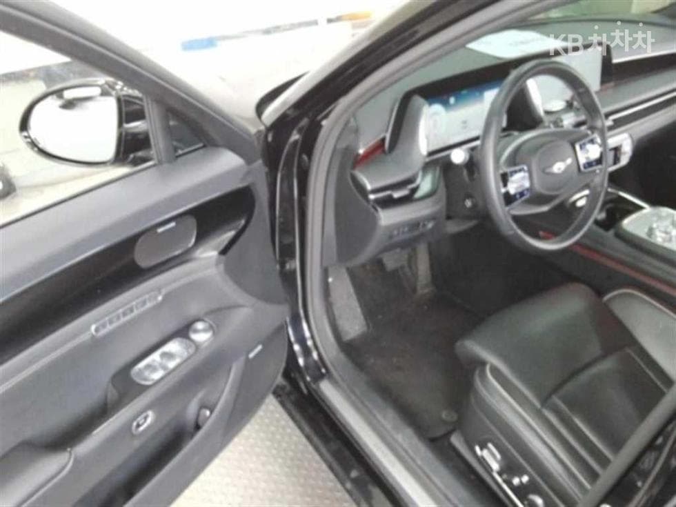 Дженезис G90(RS4)3.5T AWD Стандартен - 11