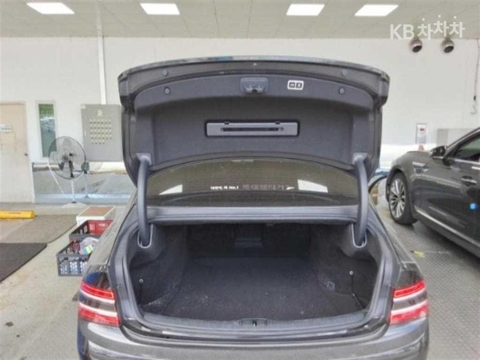 Genesis G80(RG3)2.5 Turbo Gasoline Direct Injection AWD - 2