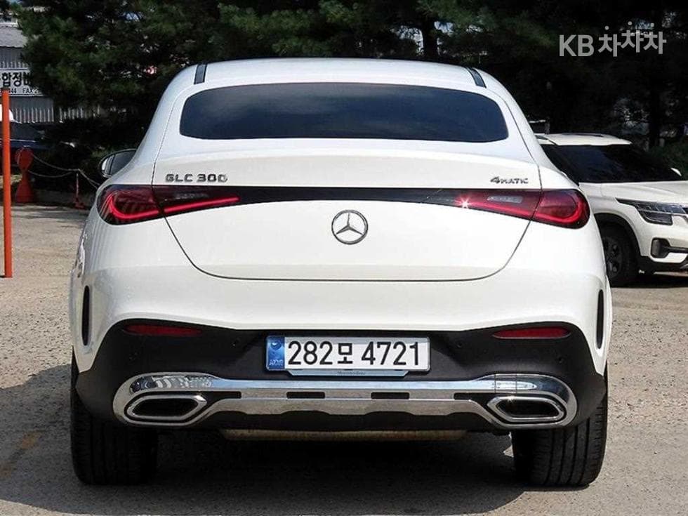 Mercedes-Benz GLC(X254)GLC300 4Matic Coupe AMG Line - 4