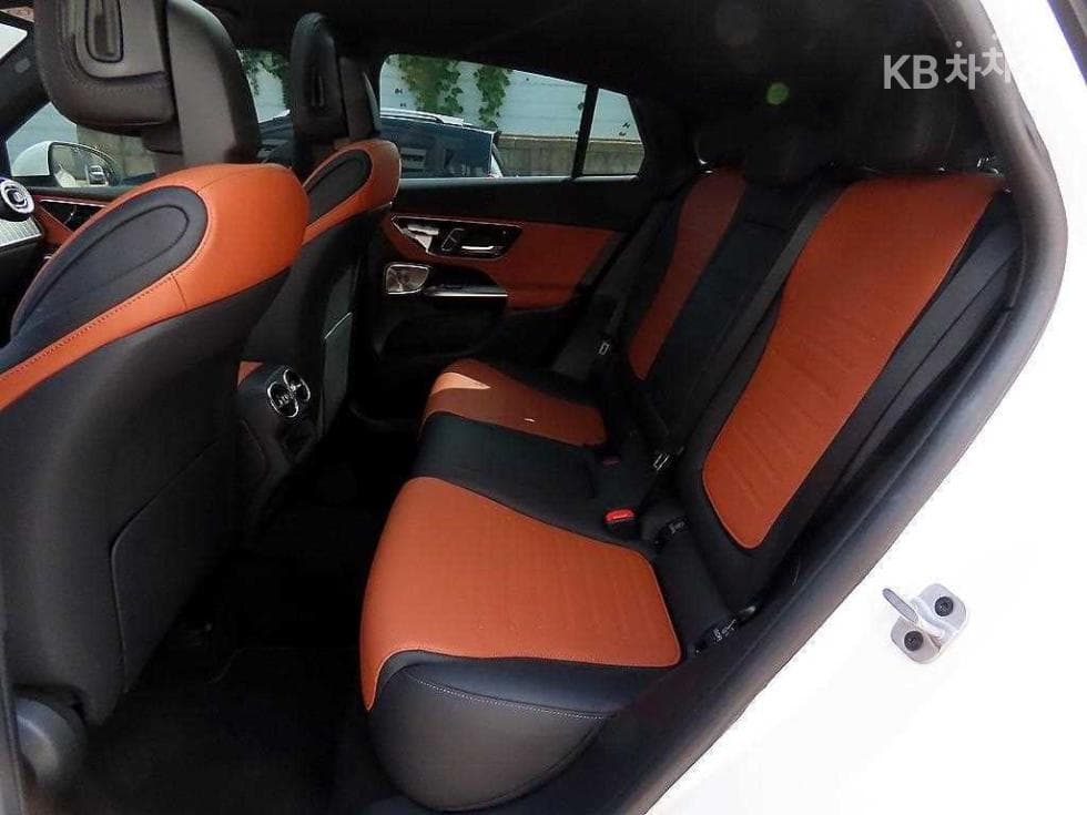 Mercedes-Benz GLC(X254)GLC300 4Matic Coupe AMG Line - 6