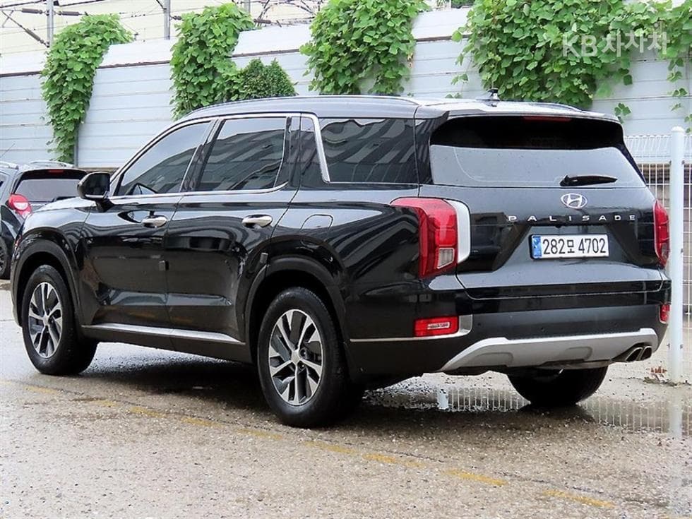 Hyundai Palisade3.8 Gasoline 7-seater (Limousine) Exclusive - 3