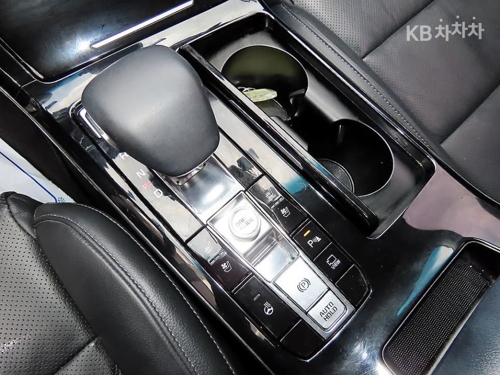 Kia K7 Premiere3.0 GDi Noblesse - 10