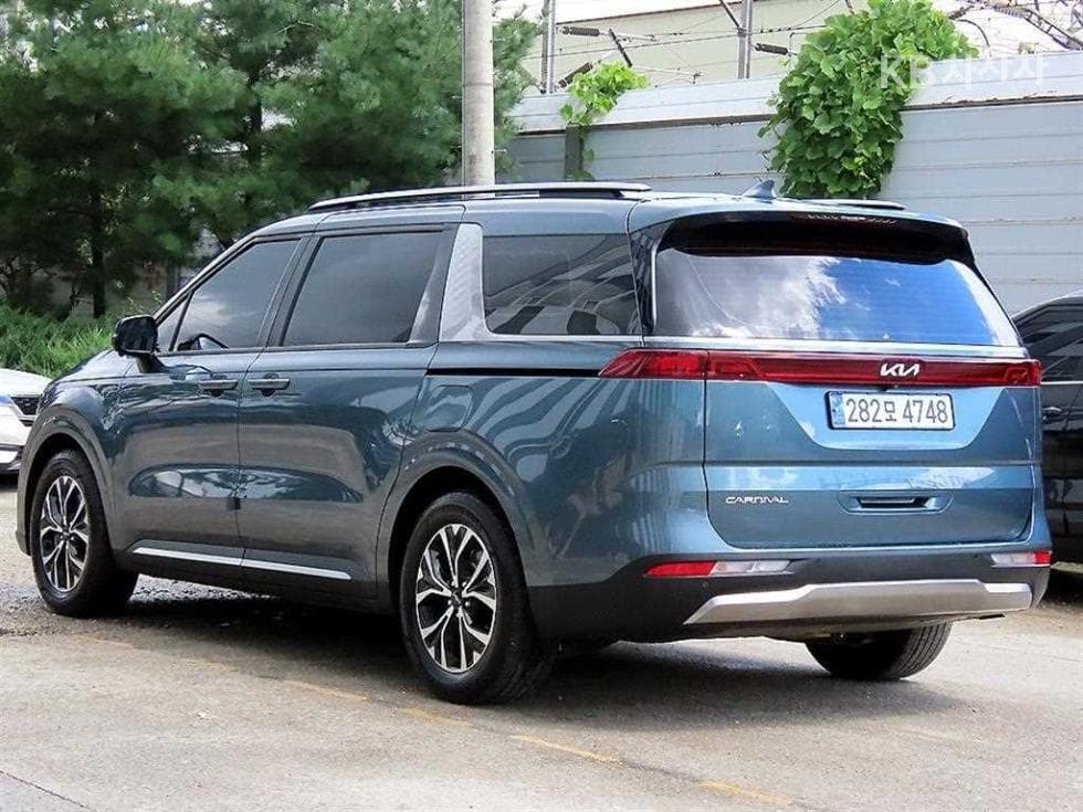 Kia Carnival 4th generationG3.5 GDI 9-seater Noblesse - 3