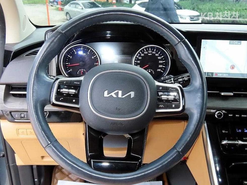 Kia Carnival 4th generationG3.5 GDI 9-seater Noblesse - 9