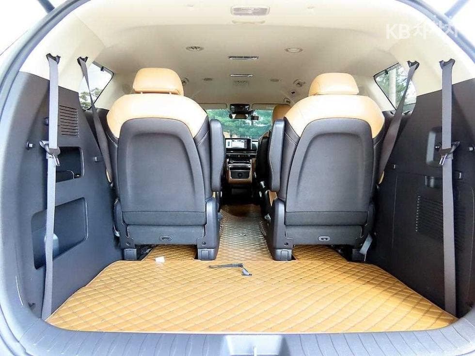 Kia Carnival 4th generationG3.5 GDI 9-seater Noblesse - 17