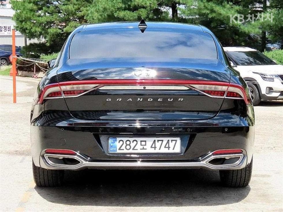 Хюндай The New (фейслифт) Grandeur (Azera)LPi 3.0 Рент-а-кар Exclusive - 4