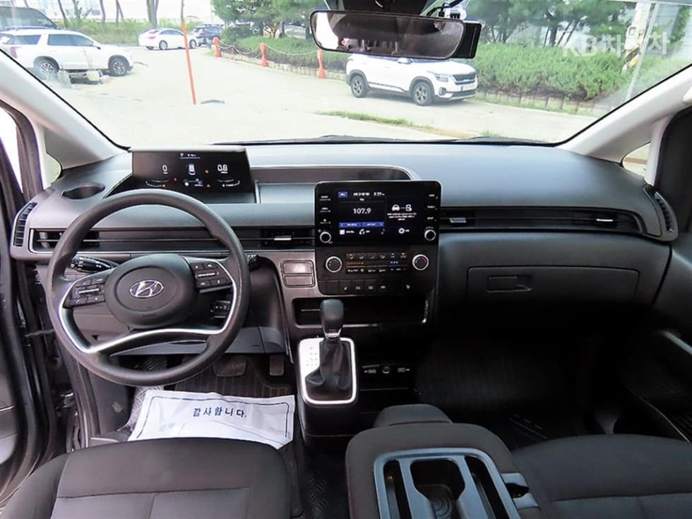 Хюндай Staria2.2 Турер 11 места Smart (Staria) - 8