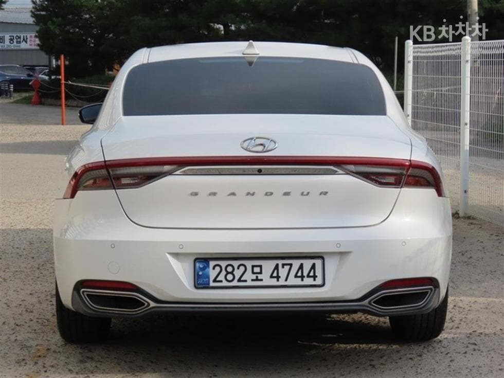 Хюндай The New (фейслифт) Grandeur (Azera)2.5 Premium 초이스 - 4