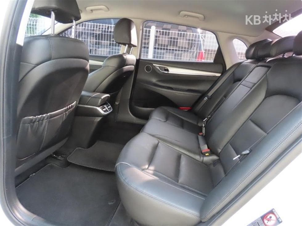Хюндай The New (фейслифт) Grandeur (Azera)2.5 Premium 초이스 - 8