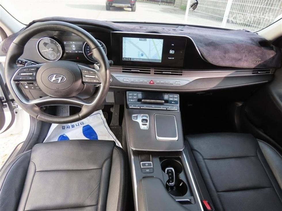 Хюндай The New (фейслифт) Grandeur (Azera)2.5 Premium 초이스 - 10