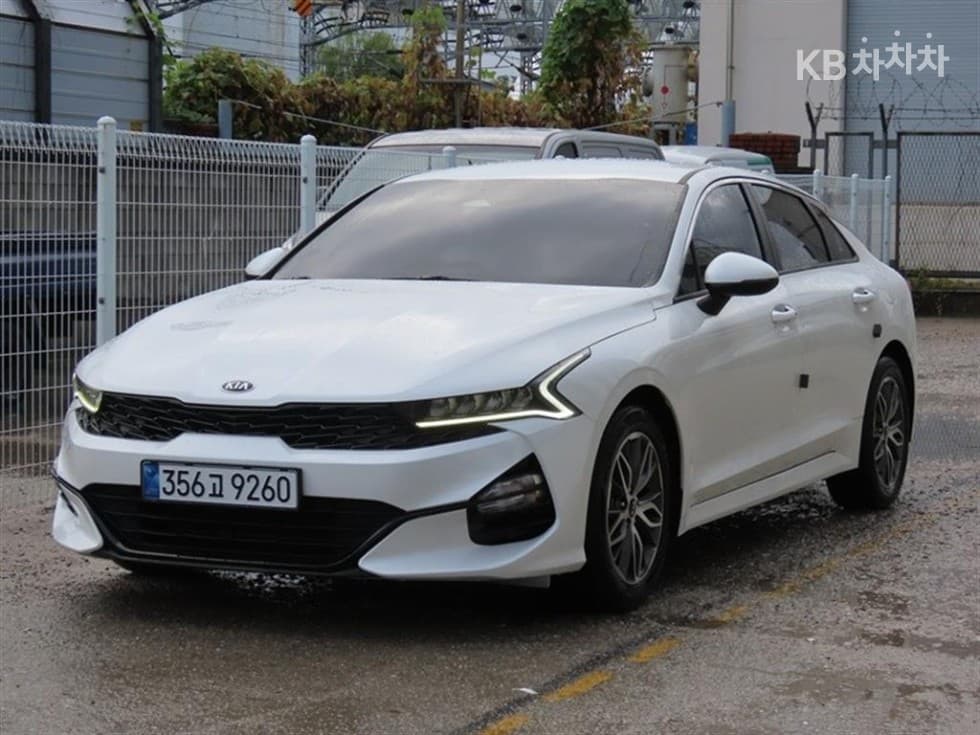 Киа K5 3-토 поколение 2.0 Бензин Престиж - Image 1
