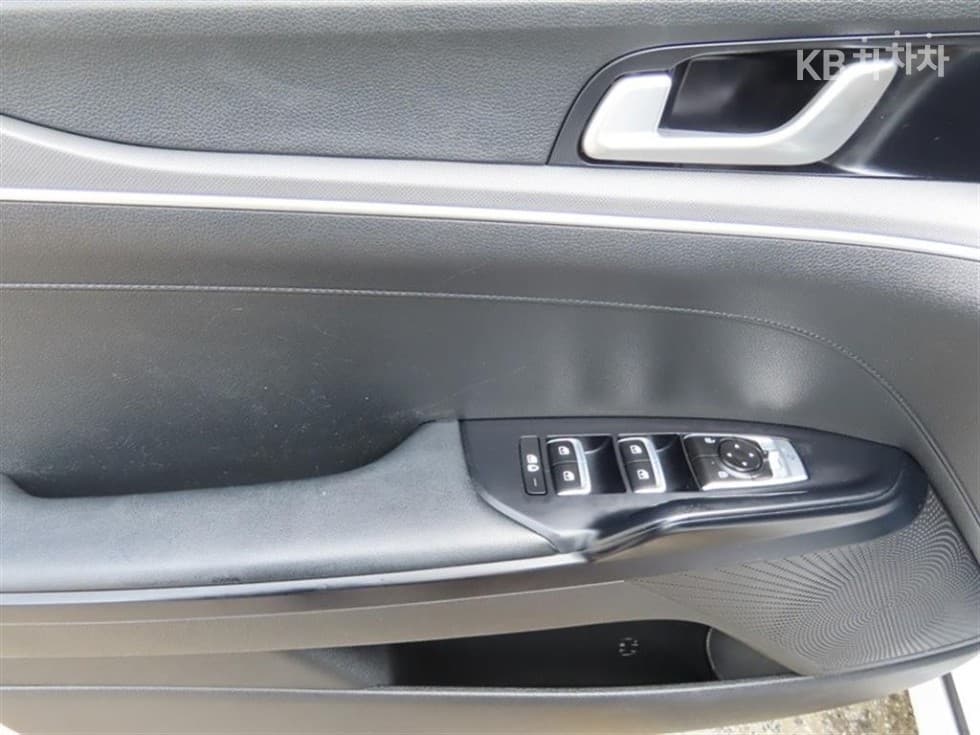 Kia K5 3rd Gen2.0 Gasoline Prestige - 6