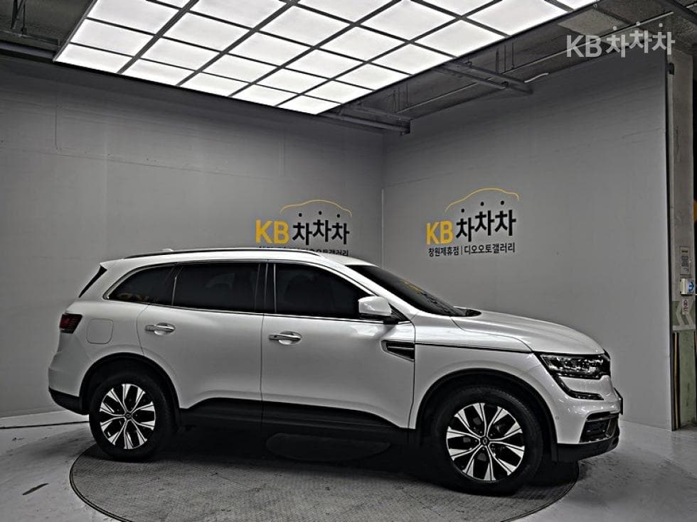 Renault Korea New QM62.0 LPe 2WD LE Signature - 3
