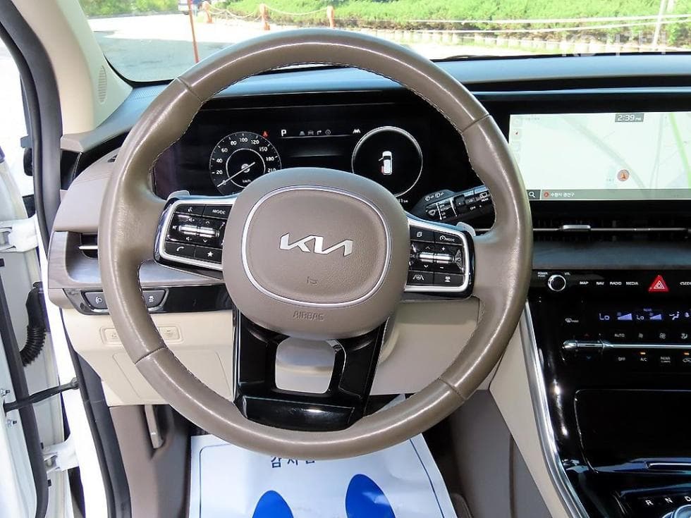Kia Carnival 4th generationG3.5 GDI 9-seater Signature - 8