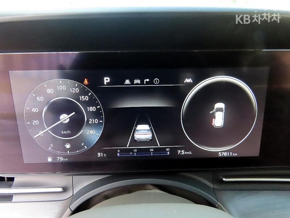 Kia Carnival 4th generationG3.5 GDI 9-seater Signature - 9