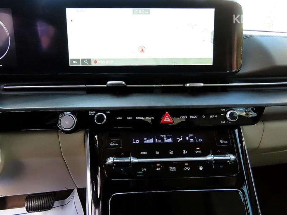 Kia Carnival 4th generationG3.5 GDI 9-seater Signature - 12