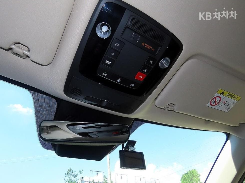 Kia Carnival 4th generationG3.5 GDI 9-seater Signature - 13