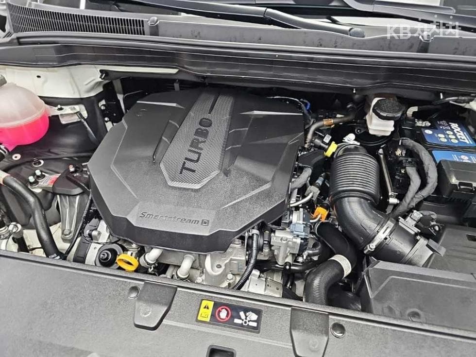 Kia Carnival 4th generationD2.2 7-seater (Limousine) Signature - 6