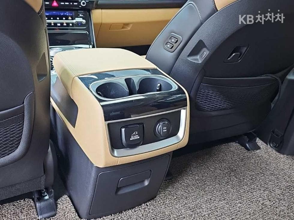 Kia Carnival 4th generationD2.2 7-seater (Limousine) Signature - 15