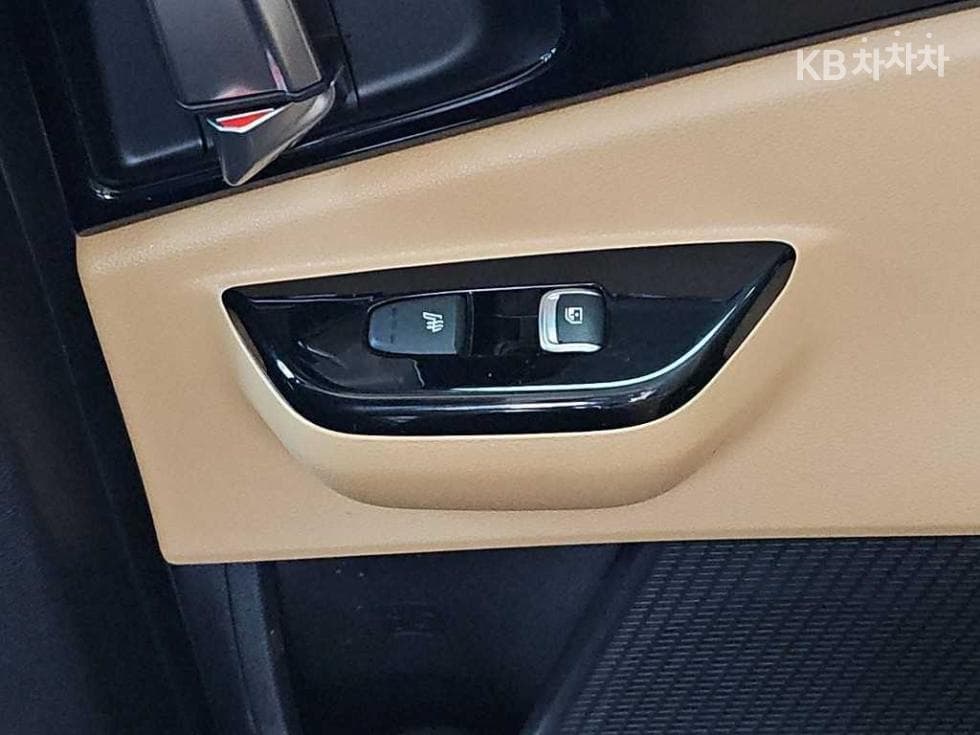 Kia Carnival 4th generationG3.5 GDI 9-seater Noblesse - 14