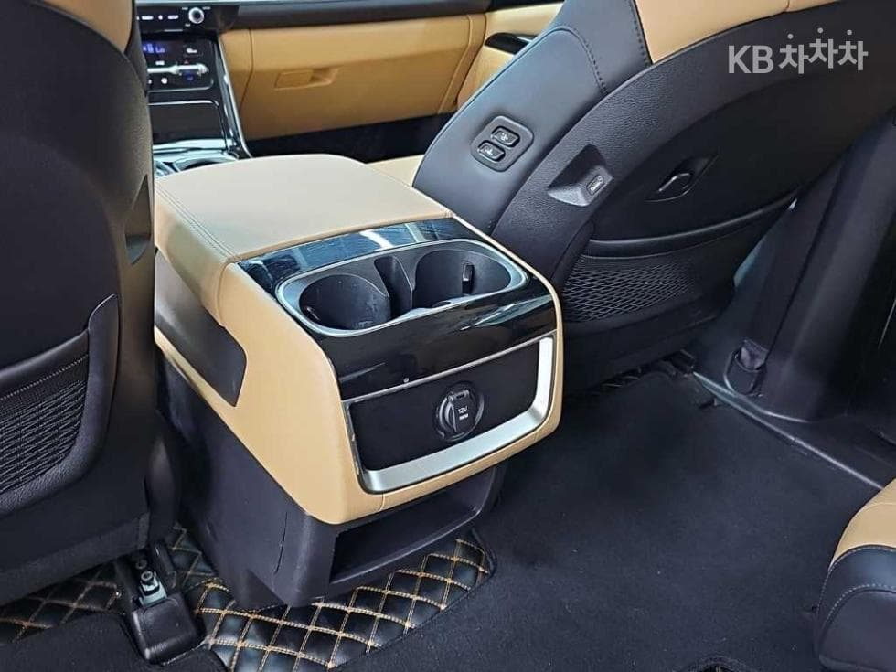 Kia Carnival 4th generationG3.5 GDI 9-seater Noblesse - 15