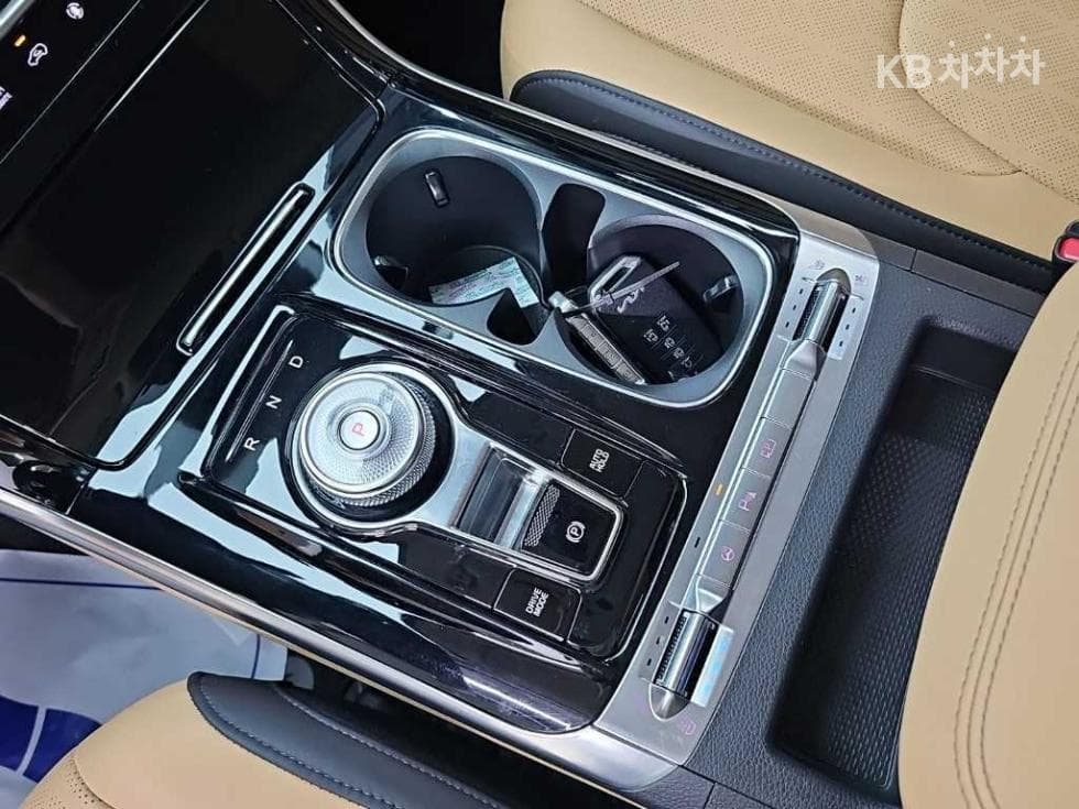 Киа Канивал 4-то поколениеG3.5 GDI 9-местен Noblesse - 8