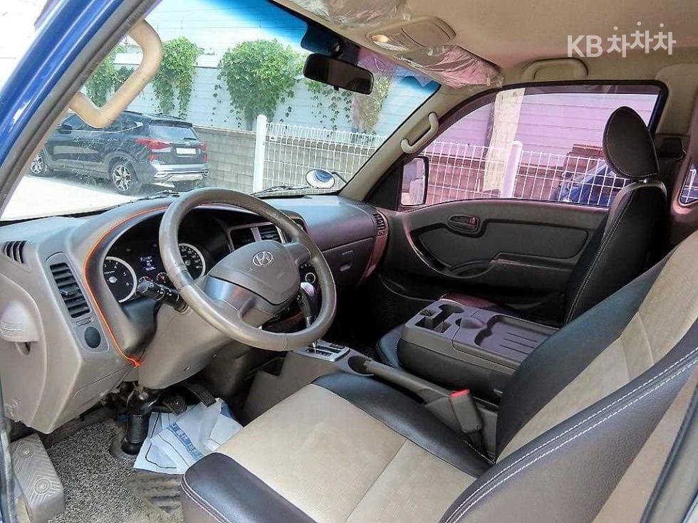 Hyundai Porter 2Extra Long Super Cab CRDi Smart - 7