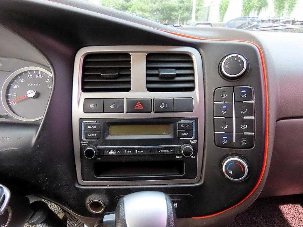Hyundai Porter 2Extra Long Super Cab CRDi Smart - 12