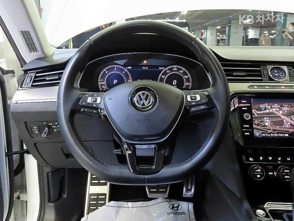 Volkswagen Arteon2.0 Турбо Дизел Инжекция Elegance Prestige - 8