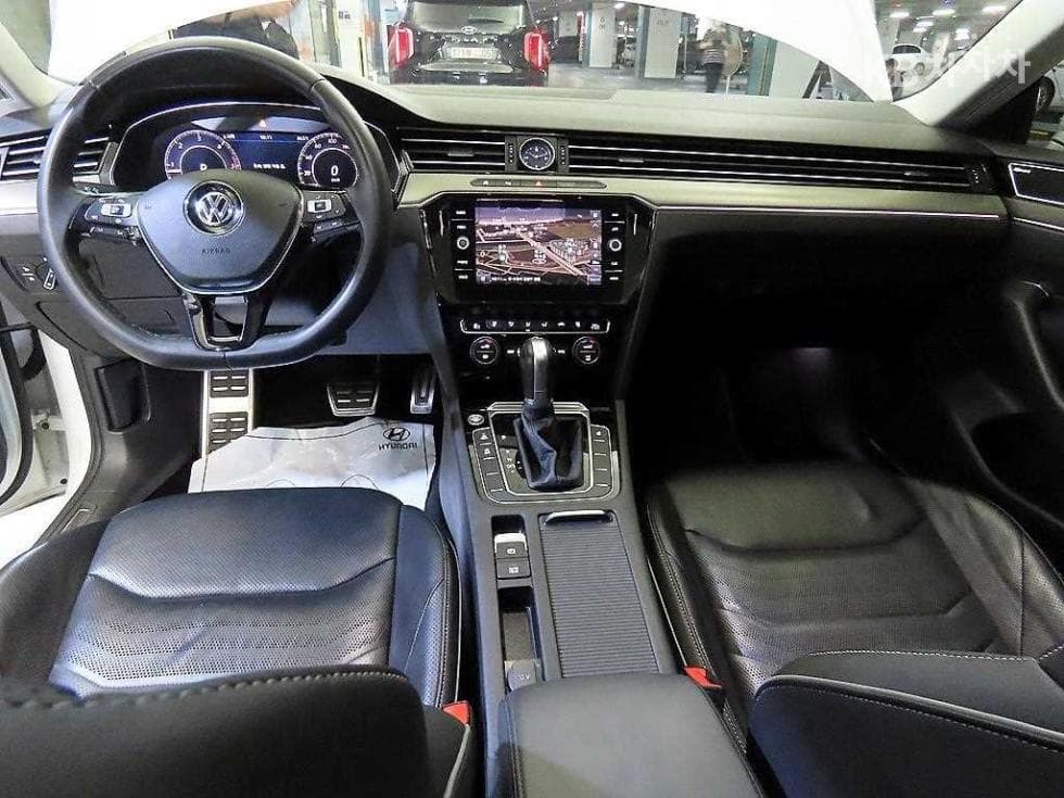 Volkswagen Arteon2.0 Турбо Дизел Инжекция Elegance Prestige - 10