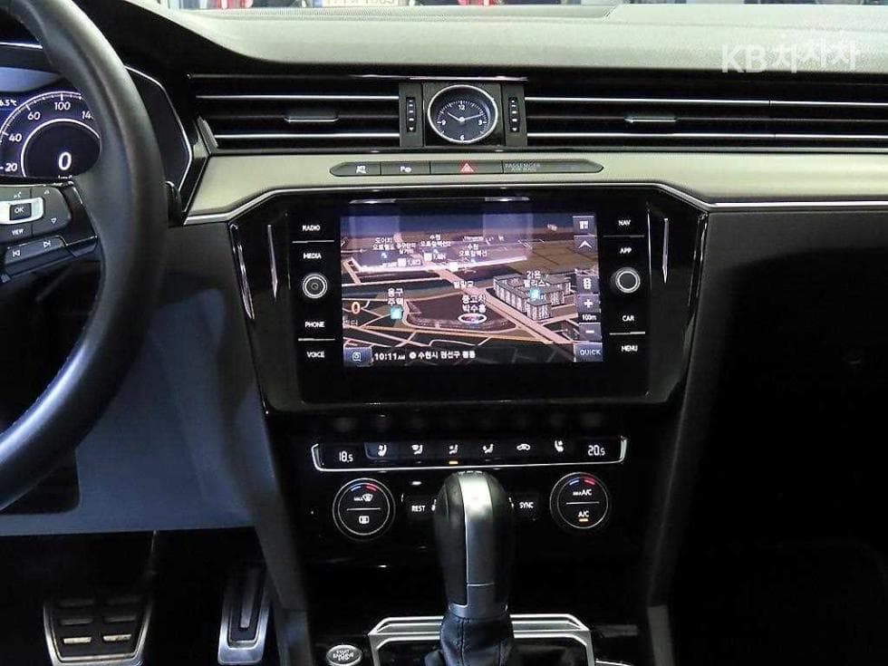 Volkswagen Arteon2.0 Турбо Дизел Инжекция Elegance Prestige - 11
